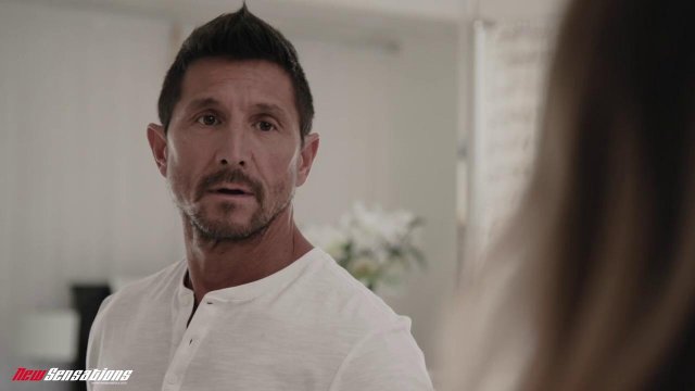 Превью Телка сосет толстый член зрелого мужика, чтобы заполучить его в пилотку № 35461