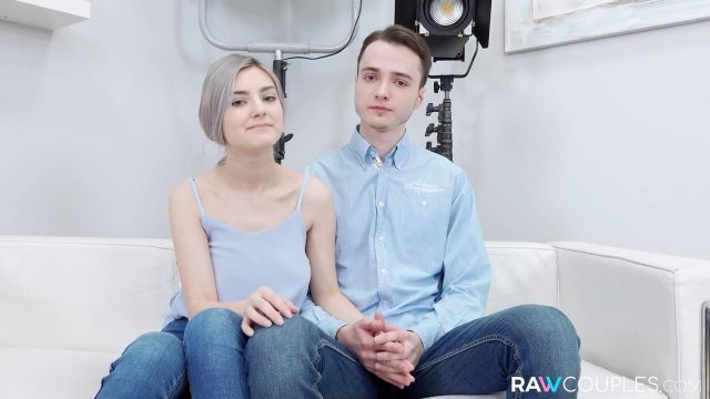 Превью Молодая парочка без стеснения занимается сексом на эротическом кастинге № 35642