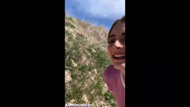 Превью Девушка делает минет в машине и потом скачет на члене на природе № 37739