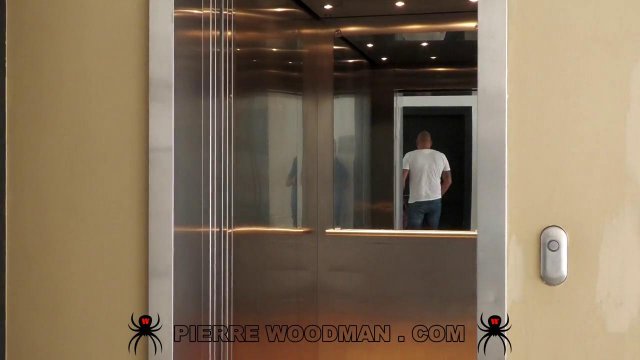 Превью Брутал поимел симпатичную телку с маленькими сиськами на кастинге Вудмана № 37803