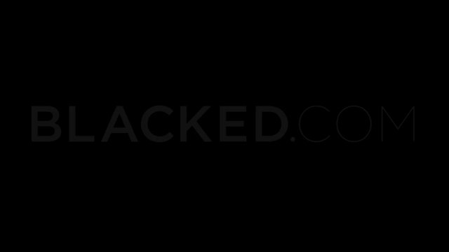 Превью Милфа обрадовалась двойному проникновению с неграми № 42351